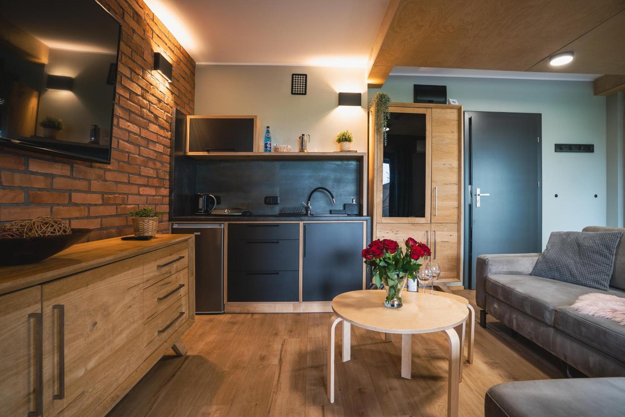 H&G Boutique Apartments ออชเวียนชิม ภายนอก รูปภาพ